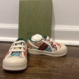 Gucci Toddler Sneakers size 22